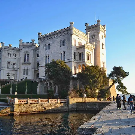 Trieste's House Deluxe Trieste